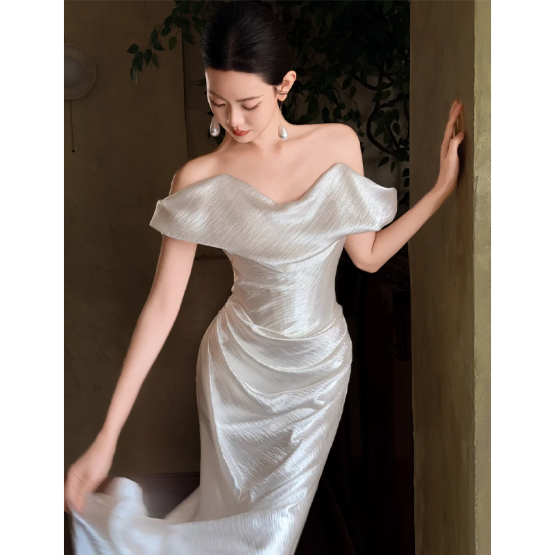 One-Shoulder White Dress, French-Style High-End Engagement Dress, Women's Coming-Of-Age Ceremony Satin Birthday Party Long Dress