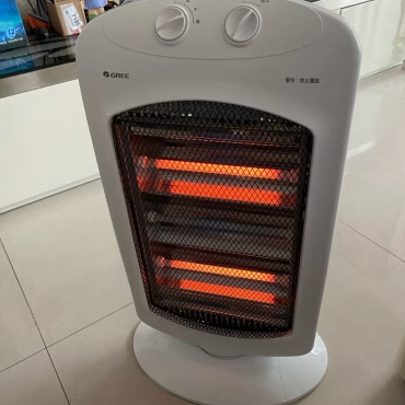 Gree Heater for Home Use, Small Solar Electric Heater, Energy-Saving Fast Heating Machine, 3-Speed Vertical Oscillating Heater