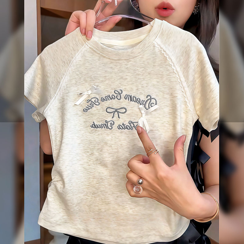 女の子半袖Tシャツ夏2025新しい子供用リボン文字小さな女の子カジュアルファッショントップスウエスタンスタイル