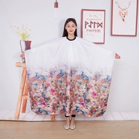 Красный цветок