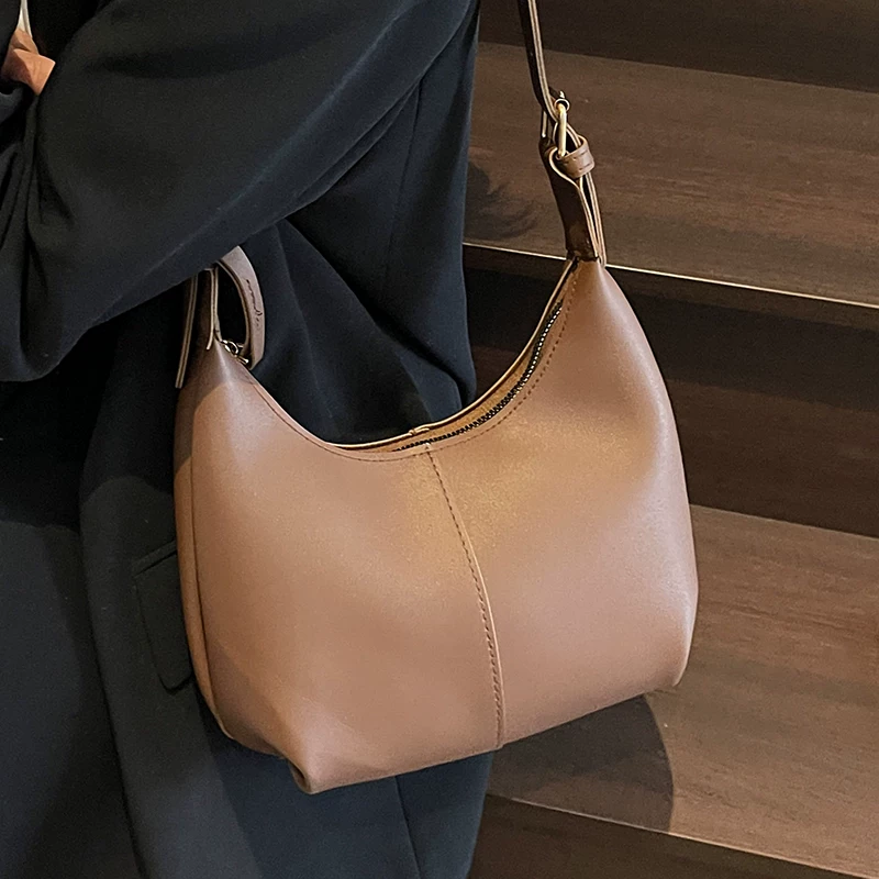 Small underarm bag, retro one-shoulder bag