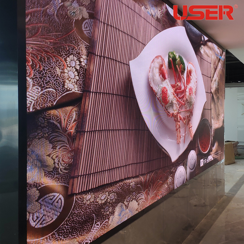 Indoor and outdoor full-color LED display P2 small-pitch advertising electronic large screen 2 88 meters * 0 48 meters