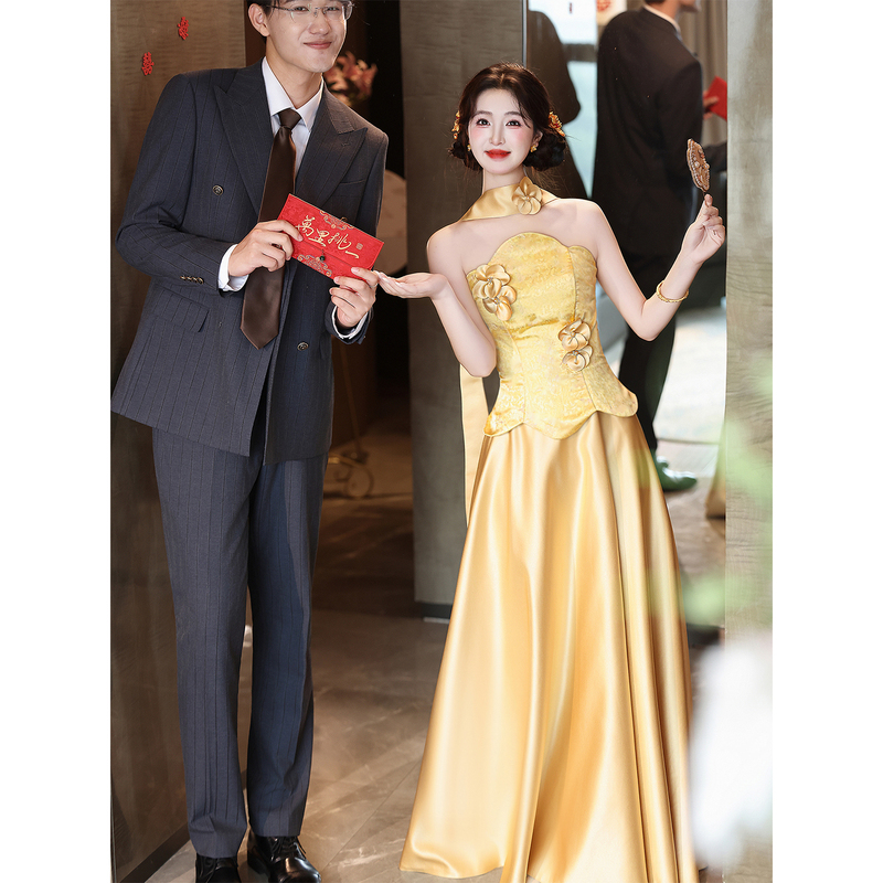 Engagement Bride's Toast Dress, Strapless New Chinese-Style Morning Robe, Wedding Dress, Gold High-End Slim-Fit Evening Gown, New Style for Returning Home Engagement Bride's Toast Dress, Strapless New Chinese-Style Morning Robe, Wedding Dress, Gold High-End Slim-Fit Evening Gown, New Style for Returning Home