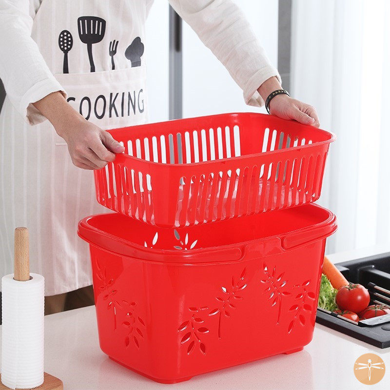 ) The basket with a large red plastic lifting basket with a lid basket with a lid basket for the New Year's burning incense to worship the ancestral home)