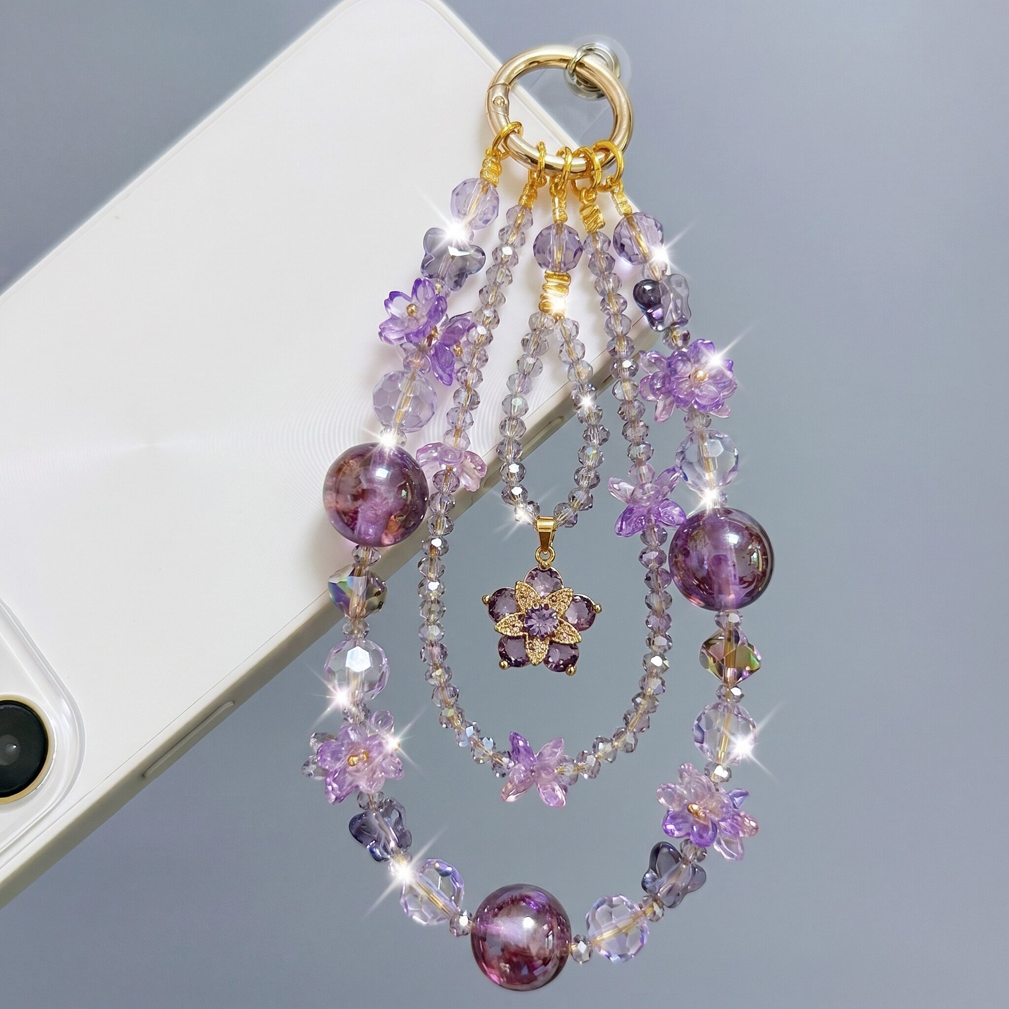 New Amethyst Floral Crystal Beaded Phone Charm - Super Beautiful, Luxurious, Niche, Exquisite, High-End Women's Bag/Camera Pendant, Purple Crystal Wristband, Unique Apple Phone Chain