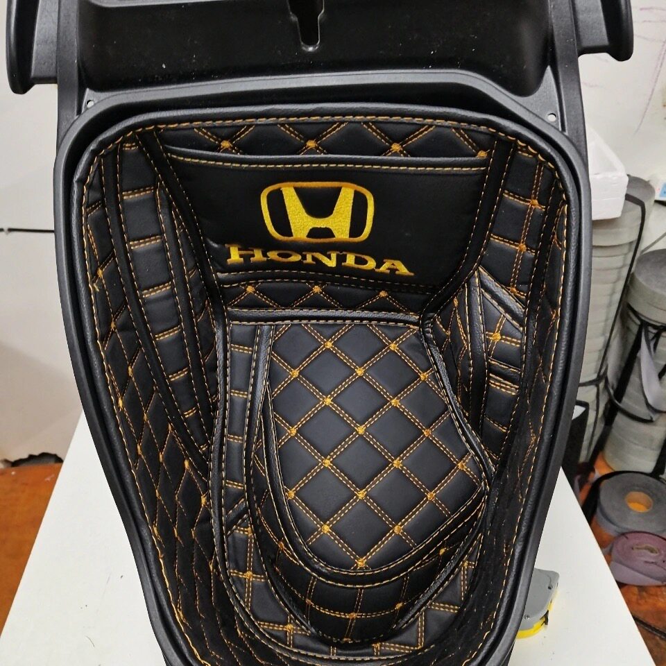 Apply new continents Honda E rhyme E Shadow 110T Rui Pedal Locomotive Seat Barrel Cushion Cover Toilet Lining