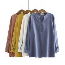 Middle-aged and elderly long-sleeved T-shirt womens summer casual mid-length embroidered flower loose V-neck plus fat plus size mother top