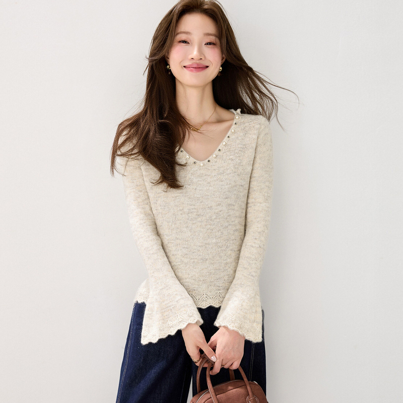 Little Sailboat 100% Pure Wool Sweater V-Neck Women's Sweater Autumn Winter Short High-Waisted Knitted Base Layer Top for Petite Women