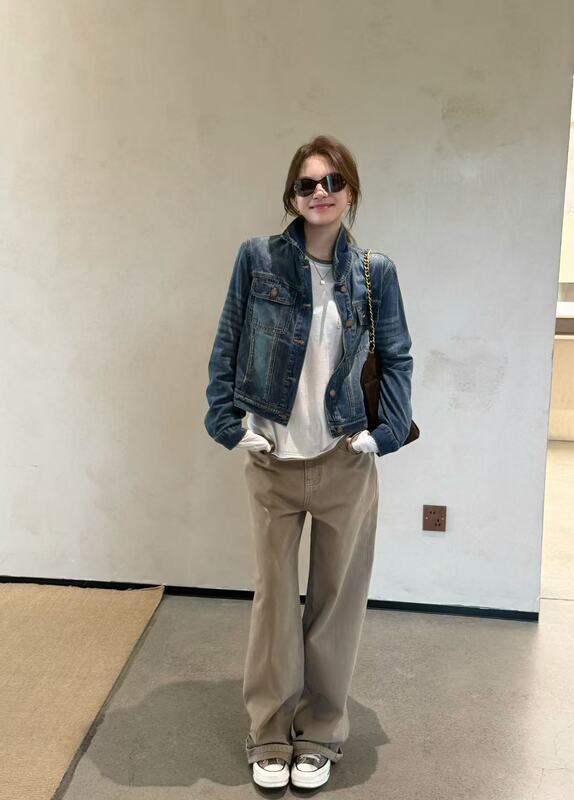 Fuyue Goes Out in a Comfortable Denim Jacket, a Soft and Stylish Quality Denim Outerwear