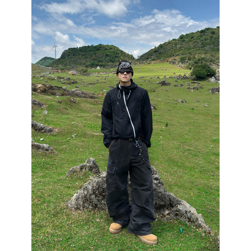 American-Style Lightweight Side-Angle Arc Zipper Splicing Hooded Sun Protection Clothing for Men in Summer Outdoor Sports Quick-Drying Mountaineering and Cycling Clothing American-Style Lightweight Side-Angle Arc Zipper Splicing Hooded Sun Protection Clothing for Men in Summer Outdoor Sports Quick-Drying Mountaineering and Cycling Clothing
