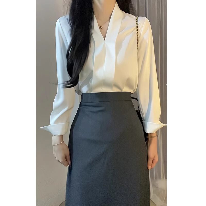 White Formal V-Neck Professional Shirt for Women, Long-Sleeved, Early Spring and Autumn Women's Clothing, Light Mature Style, Commuter Top, Base Shirt