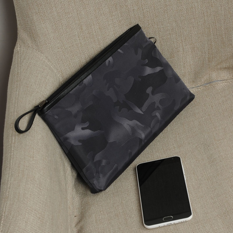 2021 New Men's Camouflage Clutch Canvas Handbag Large Capacity Oxford Cloth Nylon Cloth Casual Envelope Bag Trendy