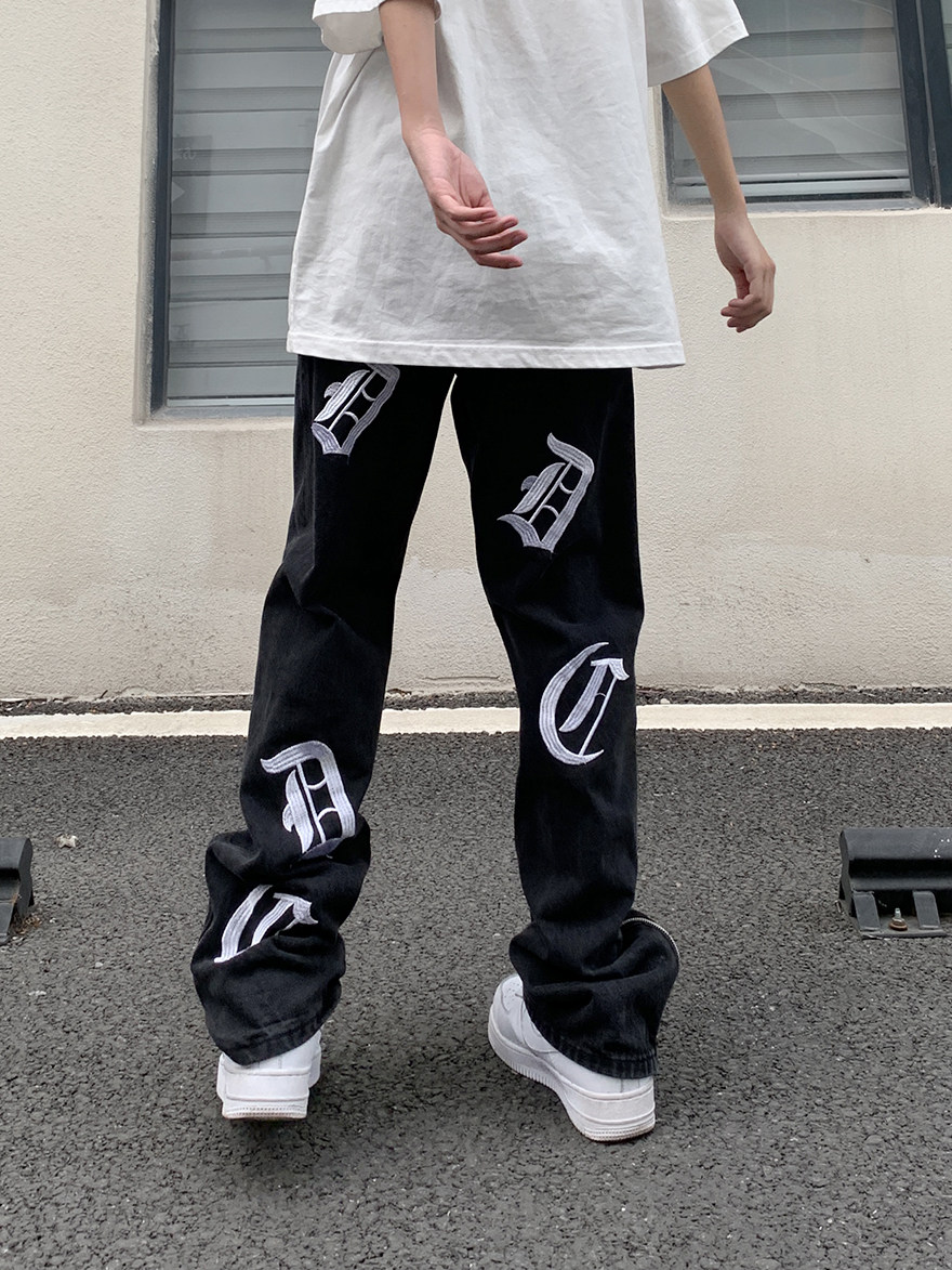 Legal aliens Europe and America High Street retro embroidered jeans men and women tide straight tube loose and thin hundred and zipper