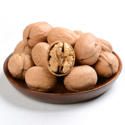 【金勺】新疆特产薄壳薄皮大熟核桃