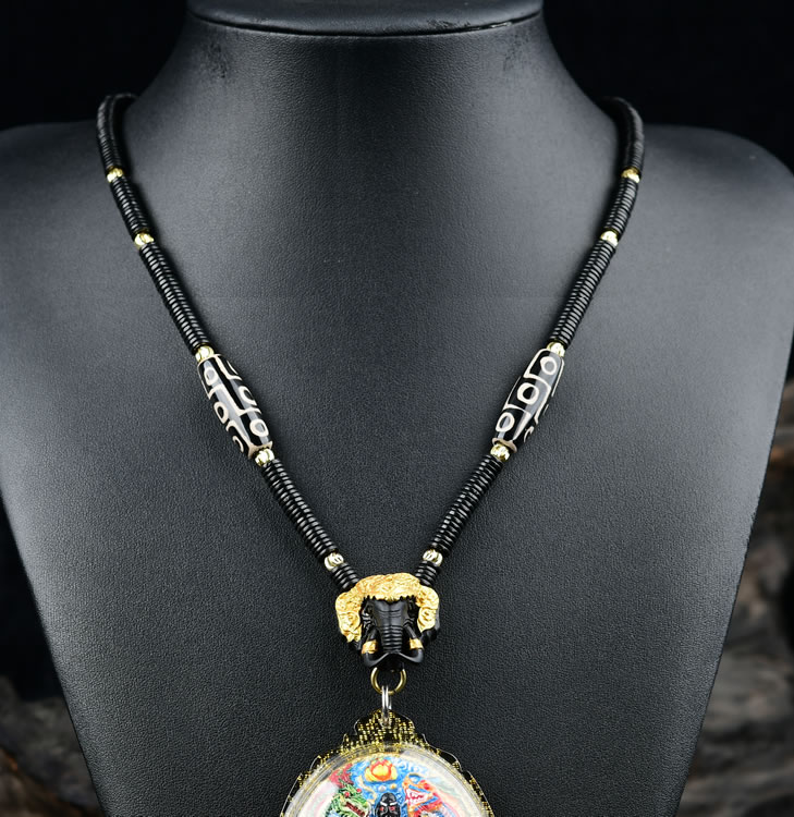 Black Coconut Shell Buddhas Chain Thai Elephant Head Nine Eyeballs Celestial head Buddha Signs Hang chains
