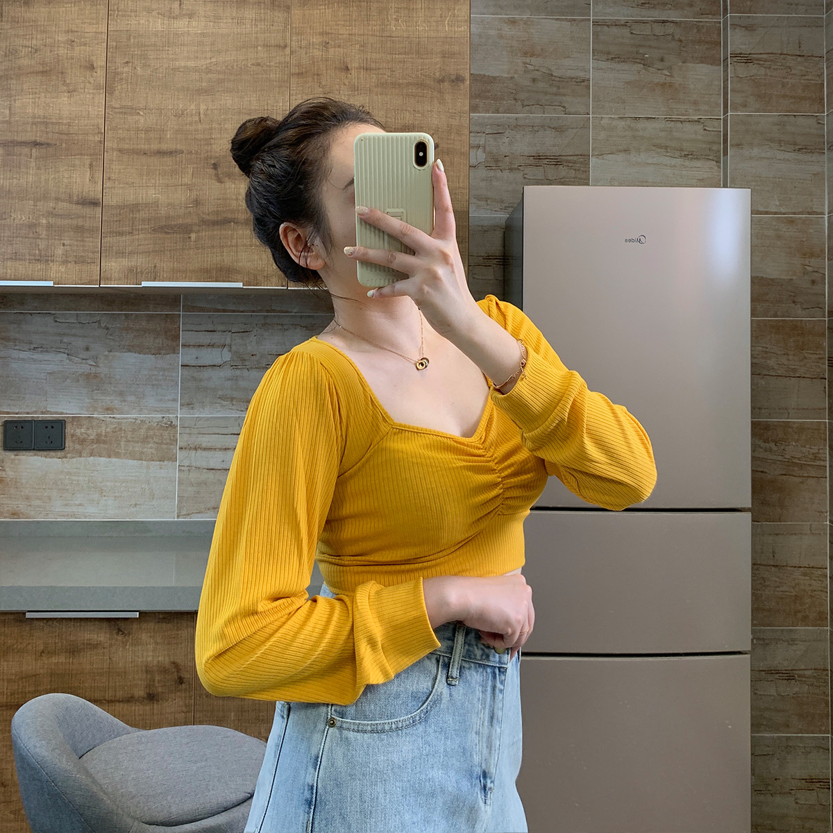 Julu Studio 2021 autumn new European and American retro square-neck pleated self-cultivation high-waisted knitted long-sleeved short top