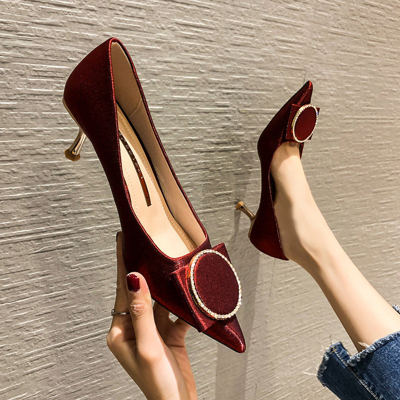 Bridal shoes red wedding shoes 2020 new pointed toe plush single shoes all-match plus velvet temperament high heels women's autumn and winter