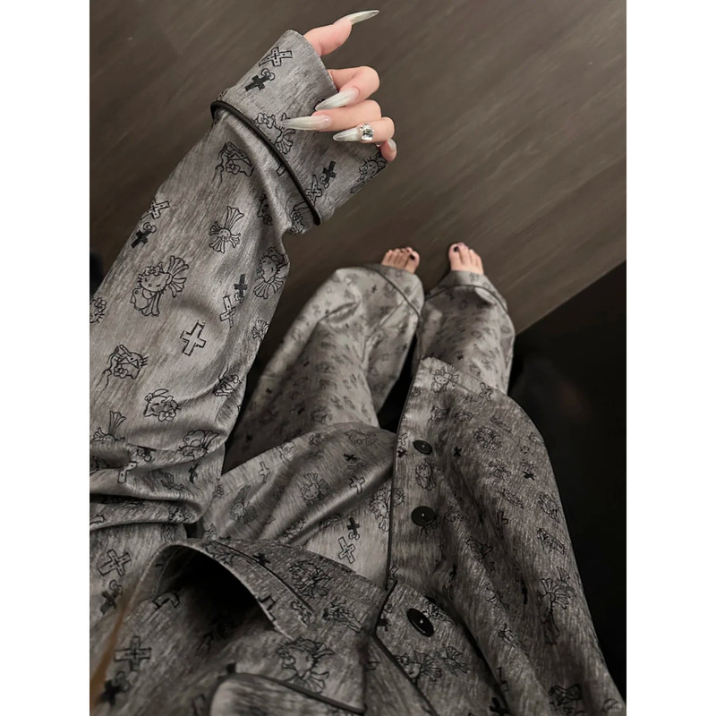 Victoria's Cute Cat Silk Pajamas for Women, Spring and Autumn Long-Sleeved High-End Summer Short-Sleeved Home Wear Set Victoria's Cute Cat Silk Pajamas for Women, Spring and Autumn Long-Sleeved High-End Summer Short-Sleeved Home Wear Set