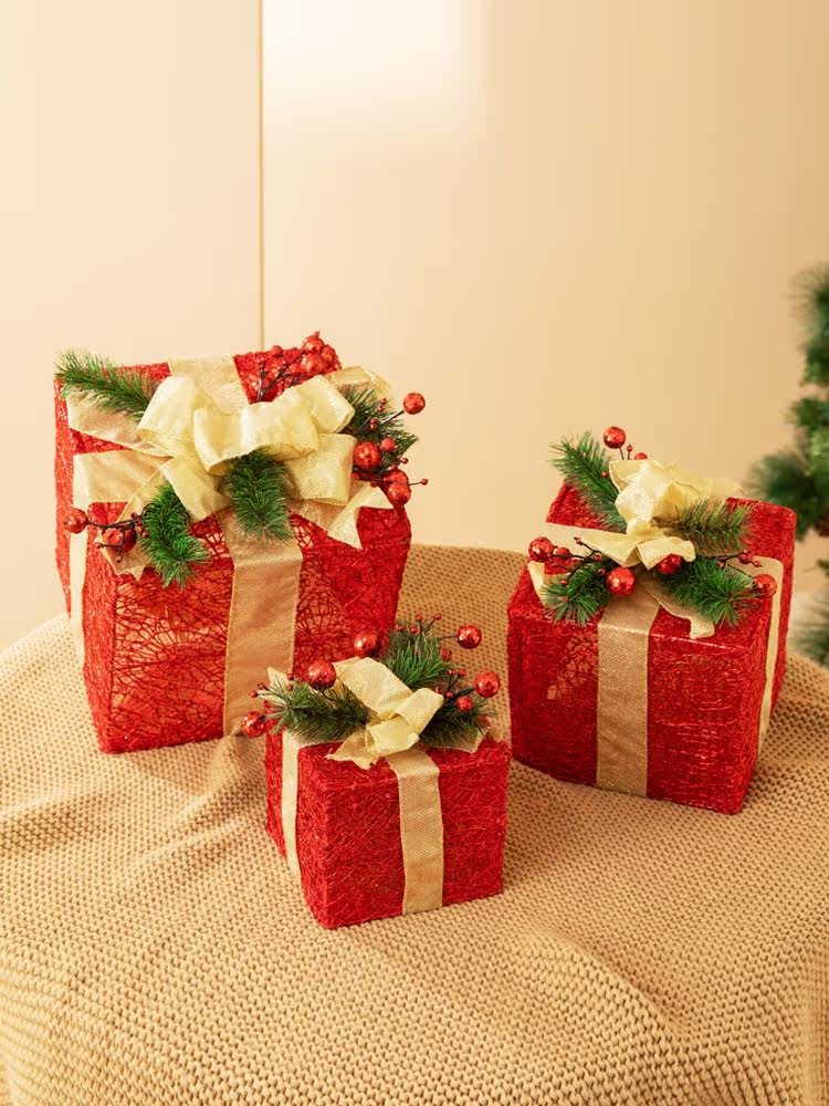 Christmas decorations Christmas tree pile hair light wrought iron gift box holiday scene decoration shopping mall hotel window gift box
