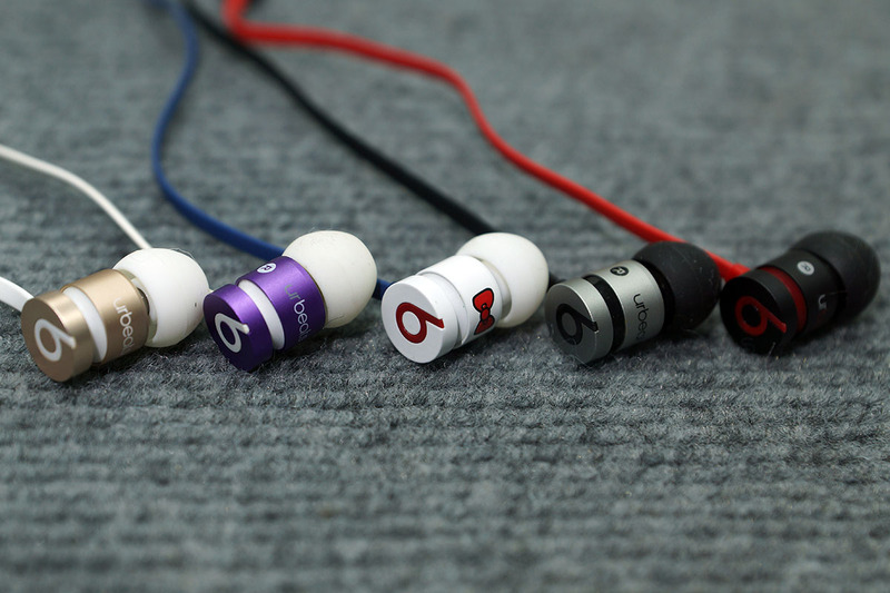 Brand New Original Stock Hello Kitty Collaboration Urbeats 2.0 In-Ear Headphones with Inline Volume Control Brand New Original Stock Hello Kitty Collaboration Urbeats 2.0 In-Ear Headphones with Inline Volume Control