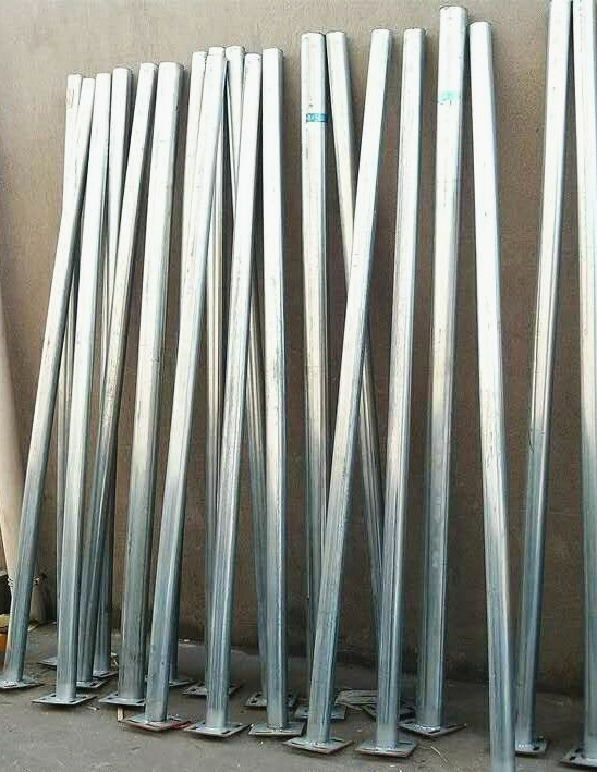 Galvanized Pipe Columns for Installing Signs, Installing Fish Pond Depth Signs, Traffic Parking Lot Sign Posts, and Poles