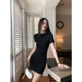 Трикотажное приталенное летнее платье, юбка, городской стиль, яркий броский стиль, с акцентом на бедрах