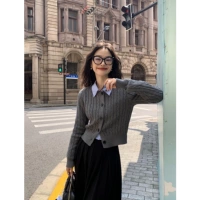 Темно-серый