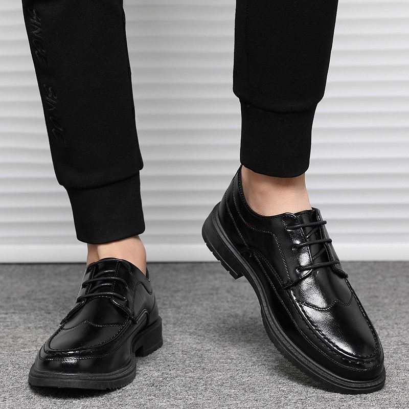 Winter Leather Shoes for Men, Business Formal Wear, Casual Suit Men's Shoes, Youth British Style Soft Sole Pointed Toe Breathable Leather Shoes for Groomsmen