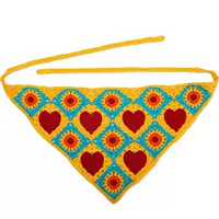 Желтый шарф на солнечной энергии