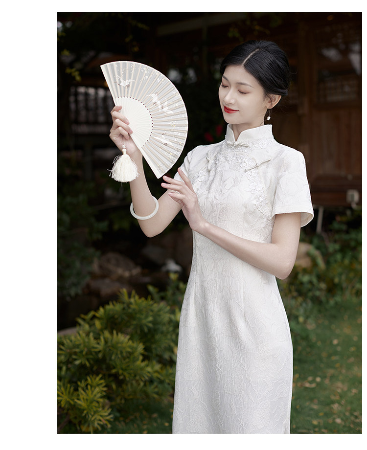 皓月 白 半袖 モダン ダブルブレスト チャイナドレス 春夏新作 若者