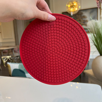 The boss’s own use of the kitchen high-temperature resistant silicone heat insulation pad round non-slip pad dining table bowl pad rice cooker pot pad