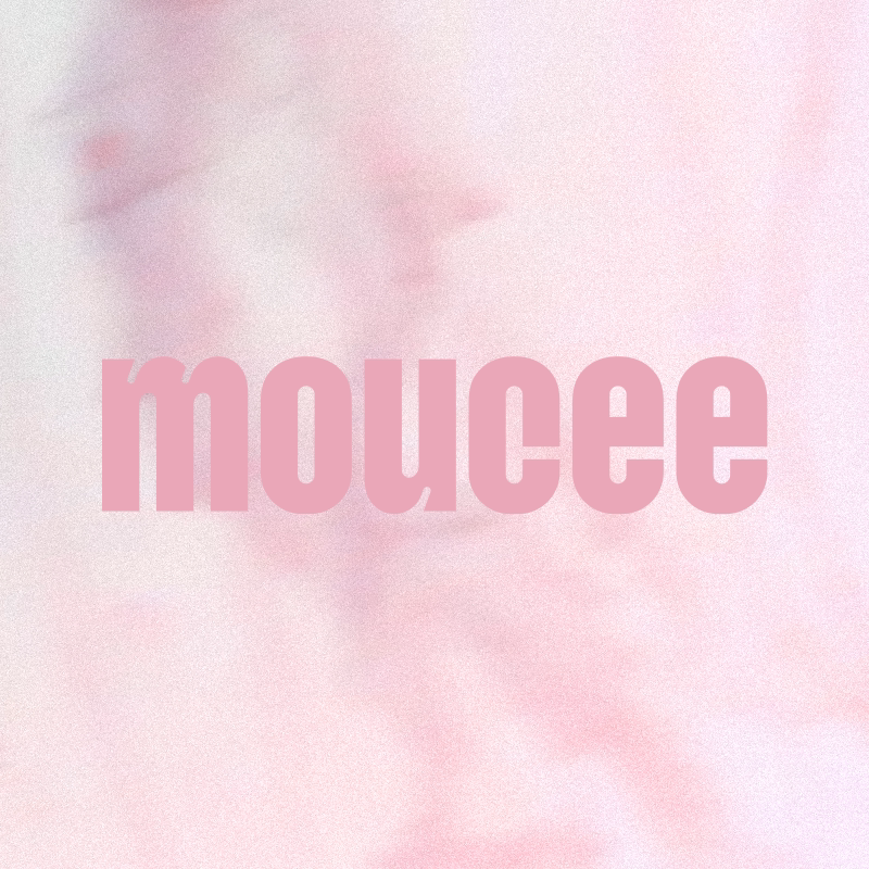 moucee旗舰店的LOGO