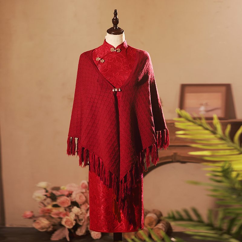  3XL+Hanging shawl red (average)   - $4.87 
