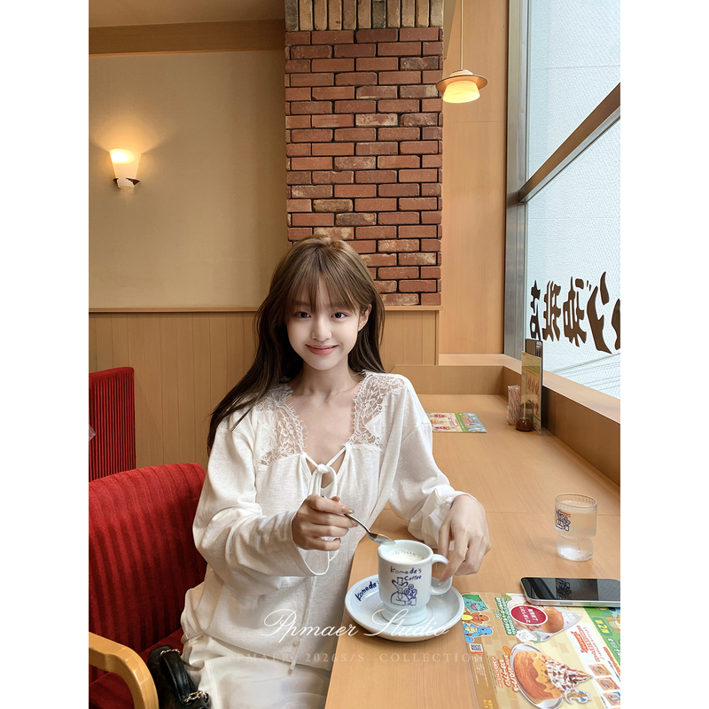 Ppmaer [Lace Qingli] Stylish Lace Thin Long-Sleeve T-Shirt for Women, Loose-Fitting, Sun-Protective Air-Conditioning Shirt