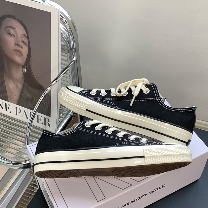 小池2024夏新款网红做旧复古韩版星星鞋，平底系带帆布鞋怎么选？