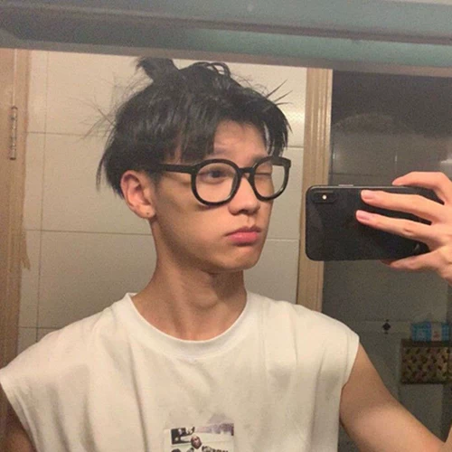 Xiaohongshu retro густые черные очки для каркаса коробка женская корейская версия без лица, большое лицо, простое лицо с тщательным визуальным рамкой мужчина