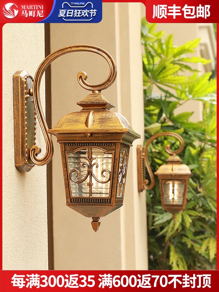 Solar outdoor waterproof wall lamp Outdoor villa garden garden lamp European-style corridor aisle door exterior wall lamp