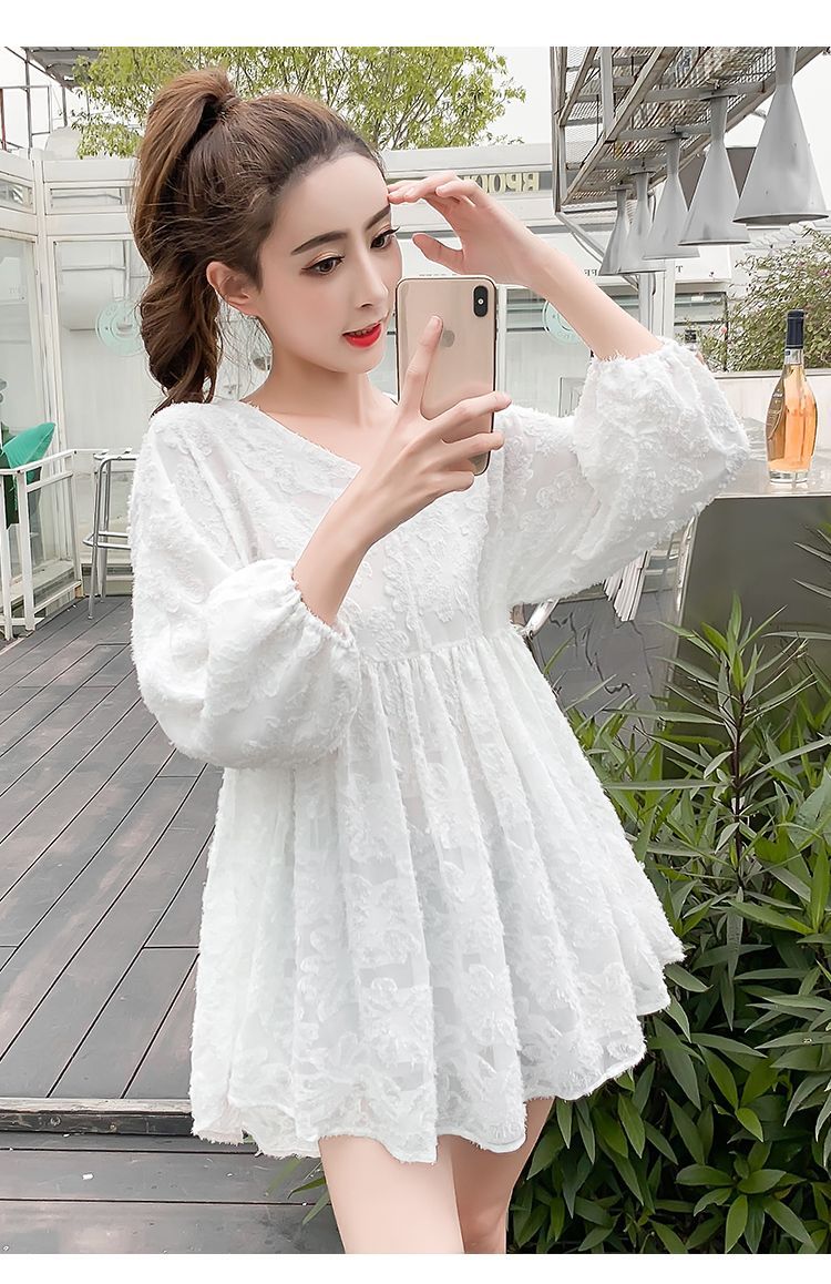 Áo sơ mi búp bê top xòe phiên bản Hàn Quốc rộng rãi và ngọt ngào màu trung đầm voan dài ngang eo che bụng siêu tuổi - Áo sơ mi chiffon ren