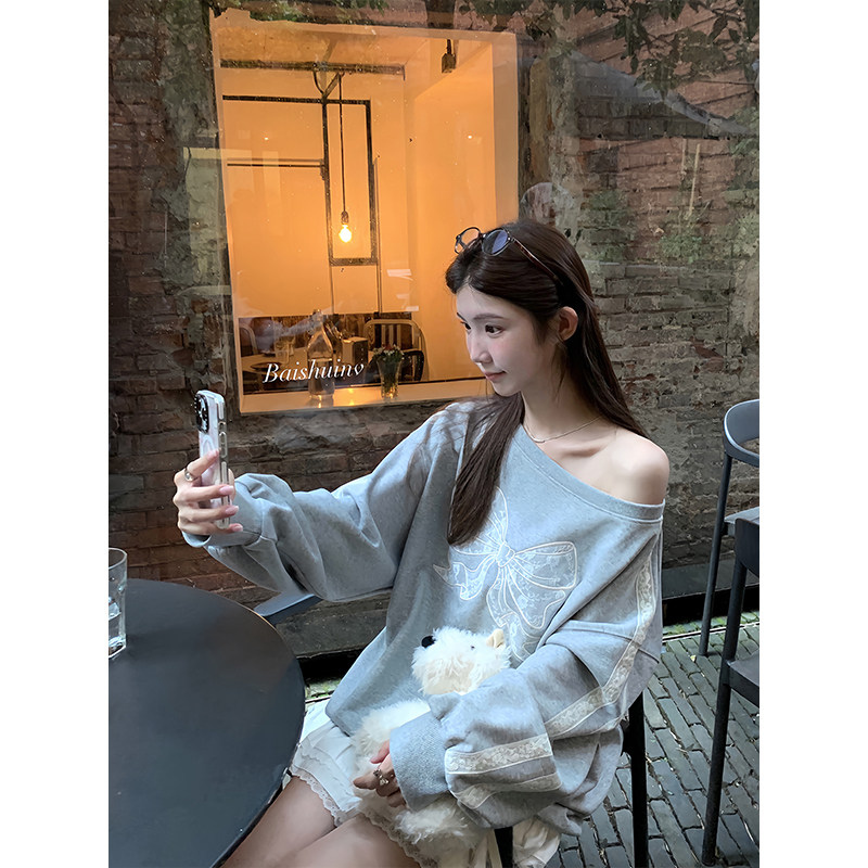 Bai Shui Nu Butterfly Girl Gray Sweatshirt Women's Autumn and Winter Design Lace Trim Loose and Lazy Temperament Top