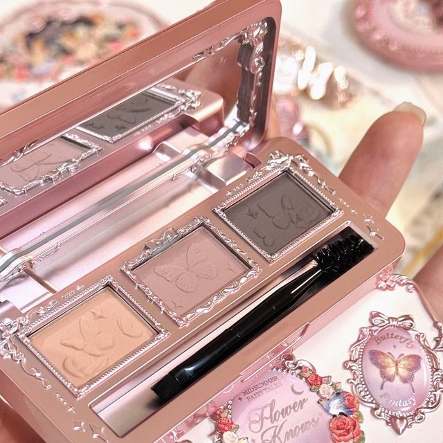 Flower Knows Midsummer Night Eyebrow Powder Is Long-Lasting, Waterproof, Smooth, and Doesn'T Come Off Easily, and Can Be Used in Many Ways