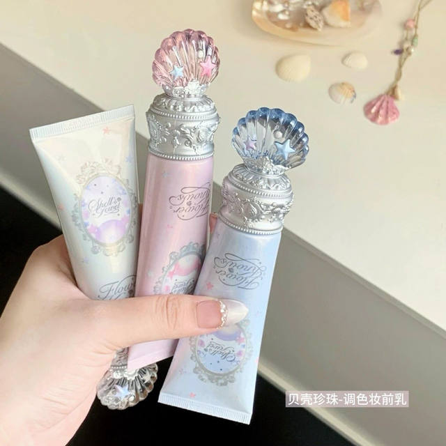 Flower Knows Shell Pearl Color-Adjusting Primer Moisturizing and Hydrating Non-Caking Pore Concealing Isolation Cream Brightening and Long-Lasting Makeup