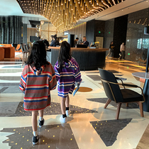 Girls mid-length sweater pullover 2020 spring and autumn new childrens western-style striped bottoming middle-aged and older childrens trendy tops