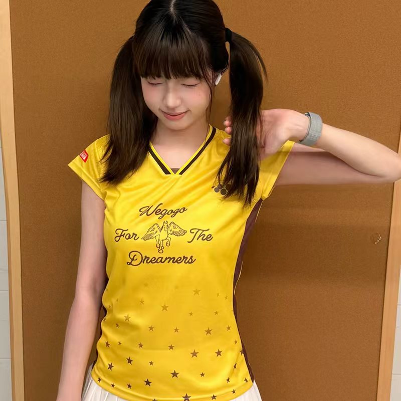 We Gogo “Pixel Pegasus” Short-Sleeved Badminton Jersey, Breathable, Quick-Drying, Sports Training and Casual T-Shirt We Gogo “Pixel Pegasus” Short-Sleeved Badminton Jersey, Breathable, Quick-Drying, Sports Training and Casual T-Shirt