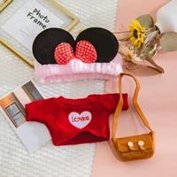 Красная повязка на голову, пластырь, свитер