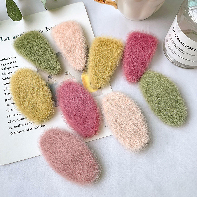 Wholesale Ins Nets Red Burst Clips Head Accessories Hair Clip Edge Clips Maiden head plush Mango Mango Hairpin Clips