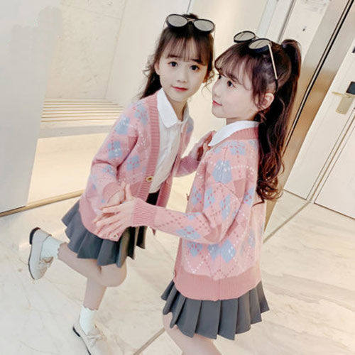 2022 new spring girls' tops, little girls' Western-style knitted sweaters, middle-aged children's autumn styles, and cardigan sweaters trendy