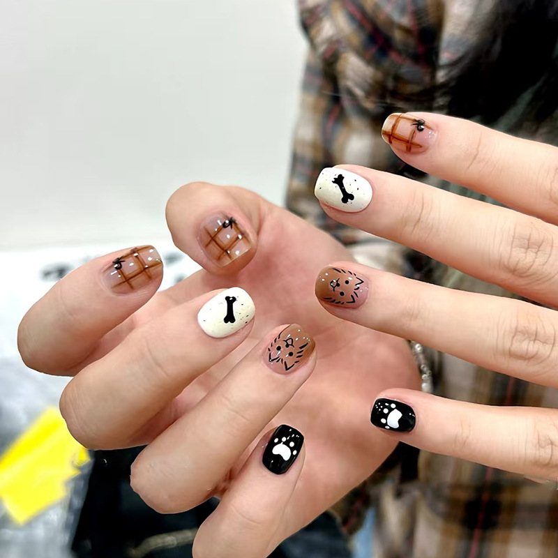 Cute Brown Plaid Cartoon Animal Manicure Wearable Short Style Energetic Girl Removable Fake Nail Patch