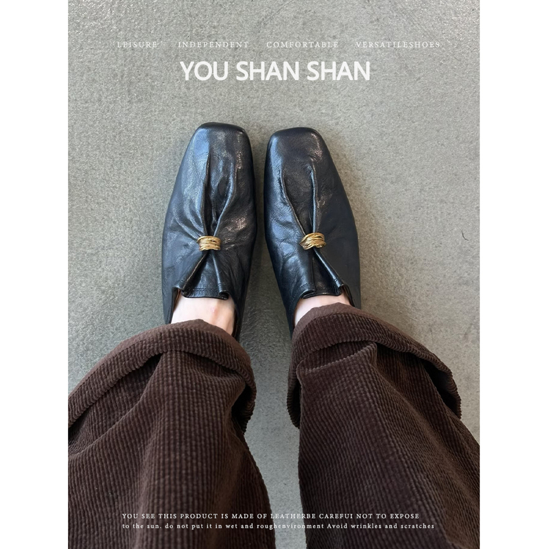 Sheepskin Version ~ Retro Pleated Loafers for Women 2026 New Slip-On Lazy Flat Leather Shoes Black Single Shoes