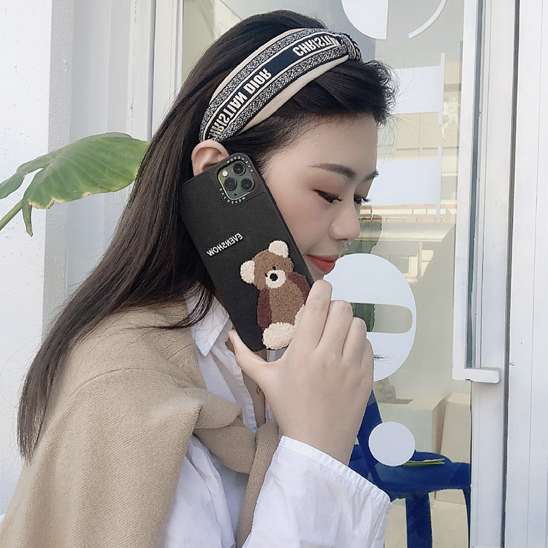 EVENSHOW original small bear genuine leather embroidery mobile phone protective shell applies Huawei mate40pro P40pro protective sleeve