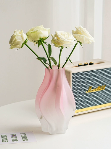 Ins ind wind girl heart heart pink tornado form